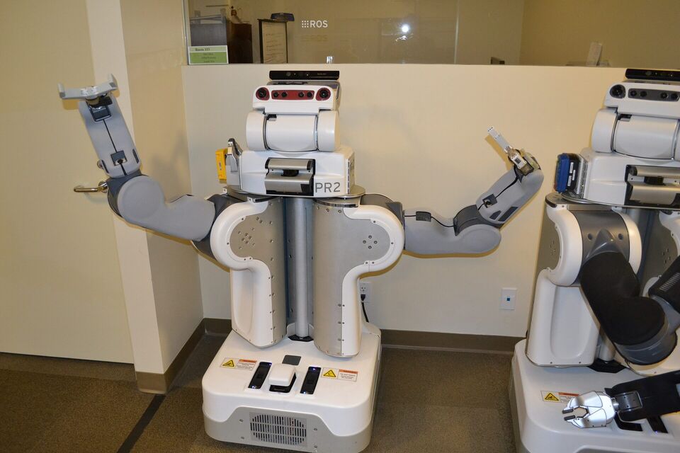 Robot riset PR2 dengan lengan artikulasi canggih